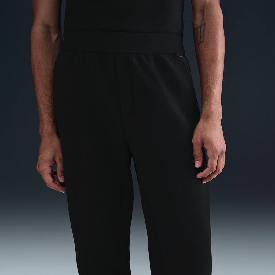 Nike 24.7 ImpossiblySoft Dri-FIT herenbroek Zwart