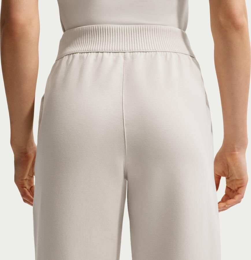 Nike 24.7 ImpossiblySoft Dri-FIT joggingbroek met halfhoge taille voor dames Bruin - Foto 2