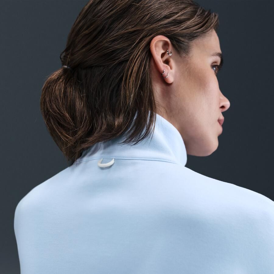 Nike 24.7 ImpossiblySoft Dri-FIT oversized damestop met halflange rits Blauw