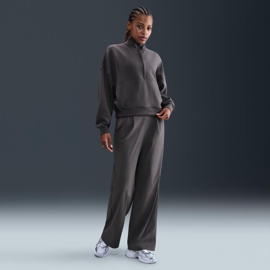 Nike 24.7 ImpossiblySoft Dri-FIT oversized damestop met halflange rits Grijs - Foto 3