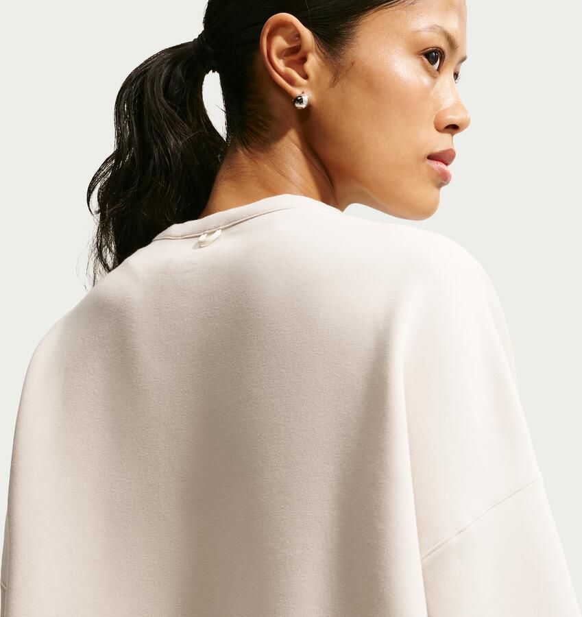 Nike 24.7 ImpossiblySoft Dri-FIT oversized damestop met ronde hals Bruin - Foto 3
