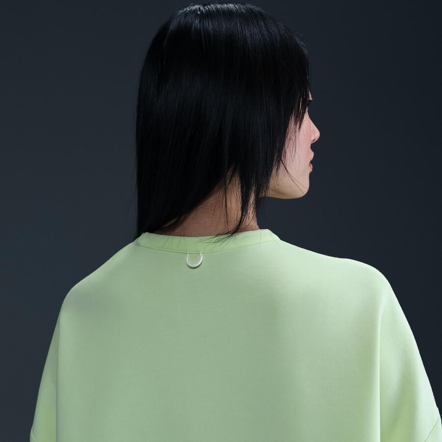 Nike 24.7 ImpossiblySoft Dri-FIT oversized damestop met ronde hals Geel