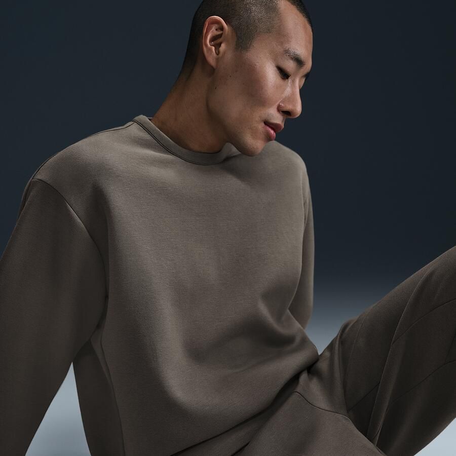 Nike 24.7 ImpossiblySoft Dri-FIT top met ronde hals voor heren Grijs
