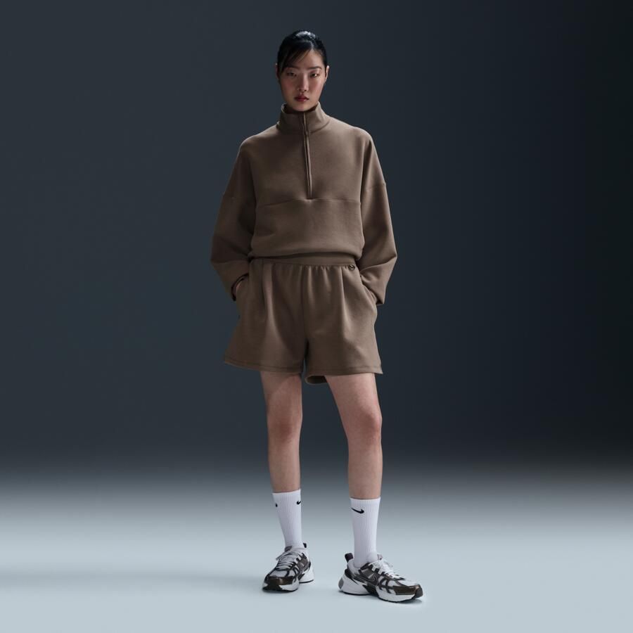 Nike 24.7 ImpossiblySoft ruimvallende damesshorts met Dri-FIT en halfhoge taille (10 cm) Bruin - Foto 4