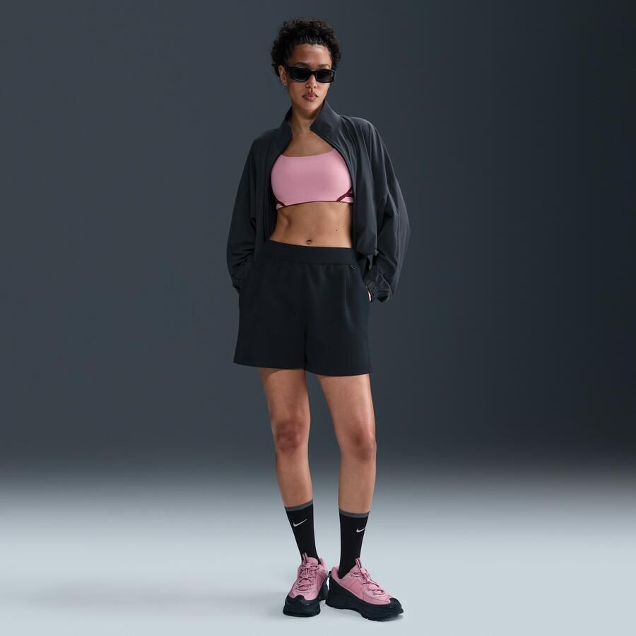 Nike 24.7 ImpossiblySoft ruimvallende damesshorts met Dri-FIT en halfhoge taille (10 cm) Zwart - Foto 4