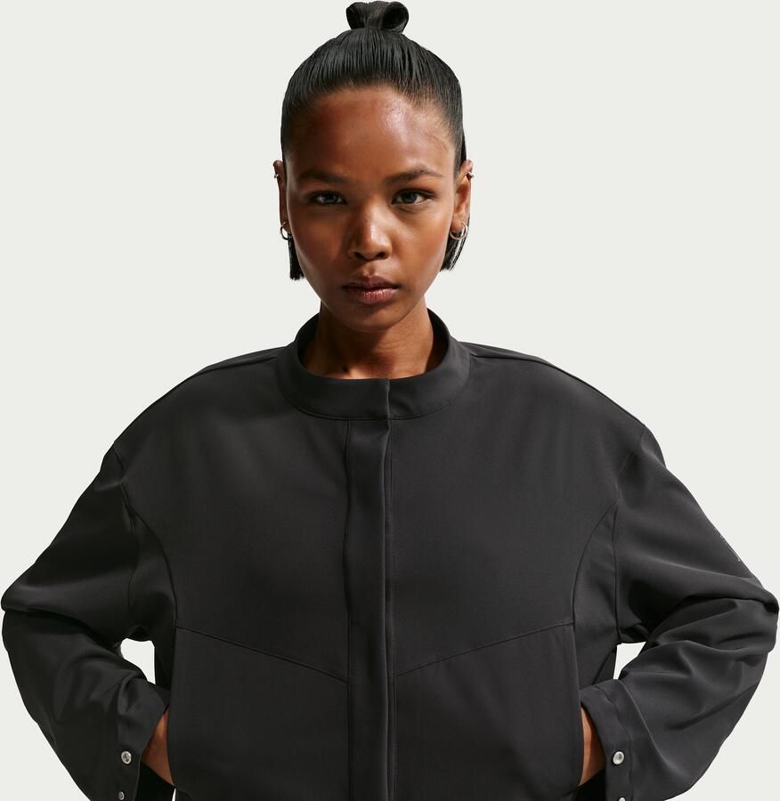 Nike  24.7 PerfectStretch Dri-FIT cropped damesjack met ruimvallende pasvorm Zwart - Foto 4