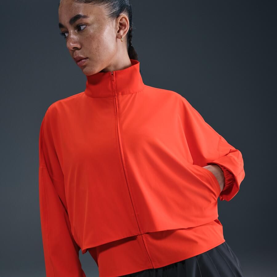 Nike 24.7 PerfectStretch oversized damesjack met Dri-FIT en rits over de hele lengte Rood - Foto 4