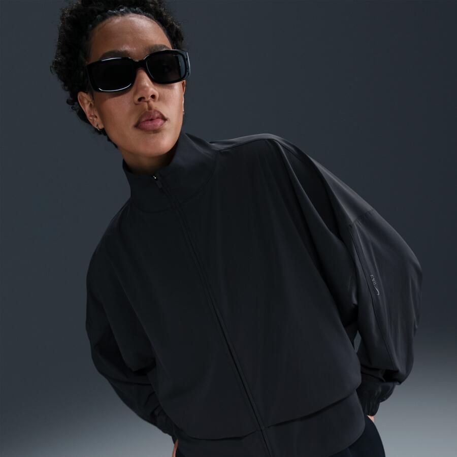 Nike 24.7 PerfectStretch oversized damesjack met Dri-FIT en rits over de hele lengte Zwart - Foto 4