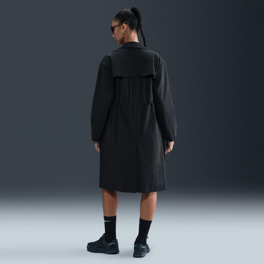 Nike 24.7 PerfectStretch oversized trenchcoat met Dri-FIT voor dames Zwart - Foto 3