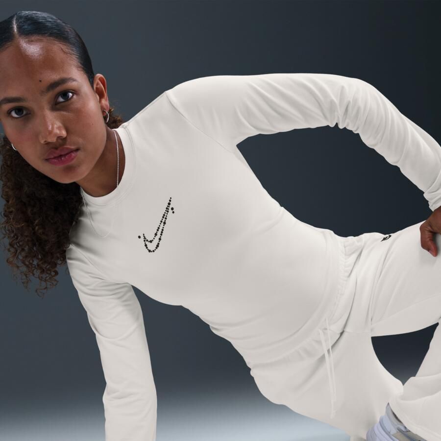 Nike aansluitend kort T-shirt met lange mouwen voor dames Bruin - Foto 2