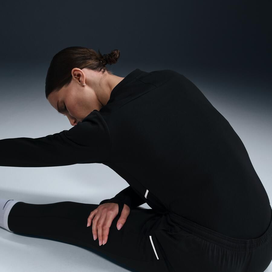 Nike Academy Dri-FIT voetbaltop met ronde hals en lange mouwen voor dames Zwart - Foto 4