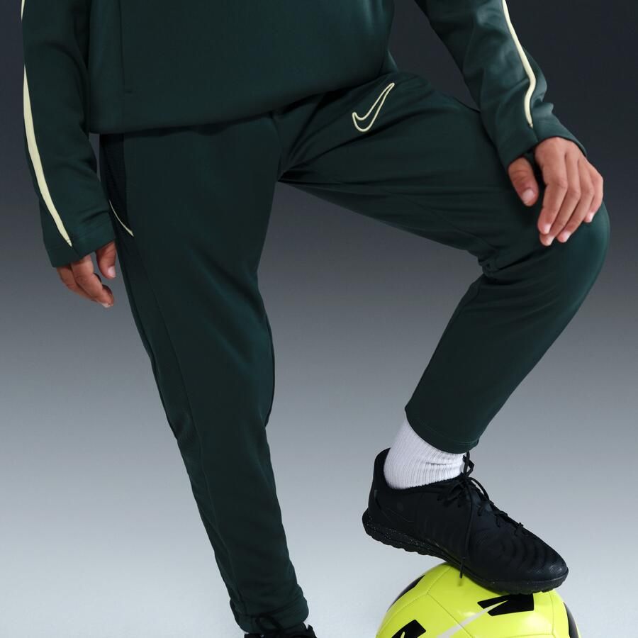 Nike Academy voetbalbroek met Dri-FIT voor kids Groen