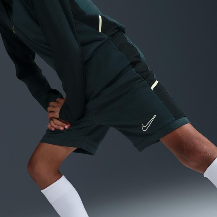 Nike Academy voetbalshorts met Dri-FIT voor kids (18 cm) Groen - Foto 3