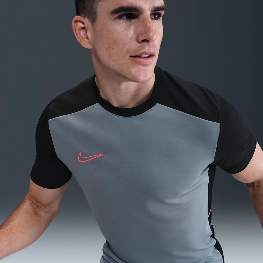 Nike Academy voetbaltop met Dri-FIT en korte mouwen voor heren Grijs - Foto 2