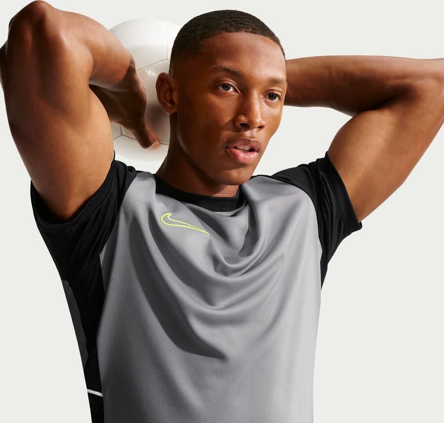 Nike Academy voetbaltop met Dri-FIT en korte mouwen voor heren Grijs - Foto 3
