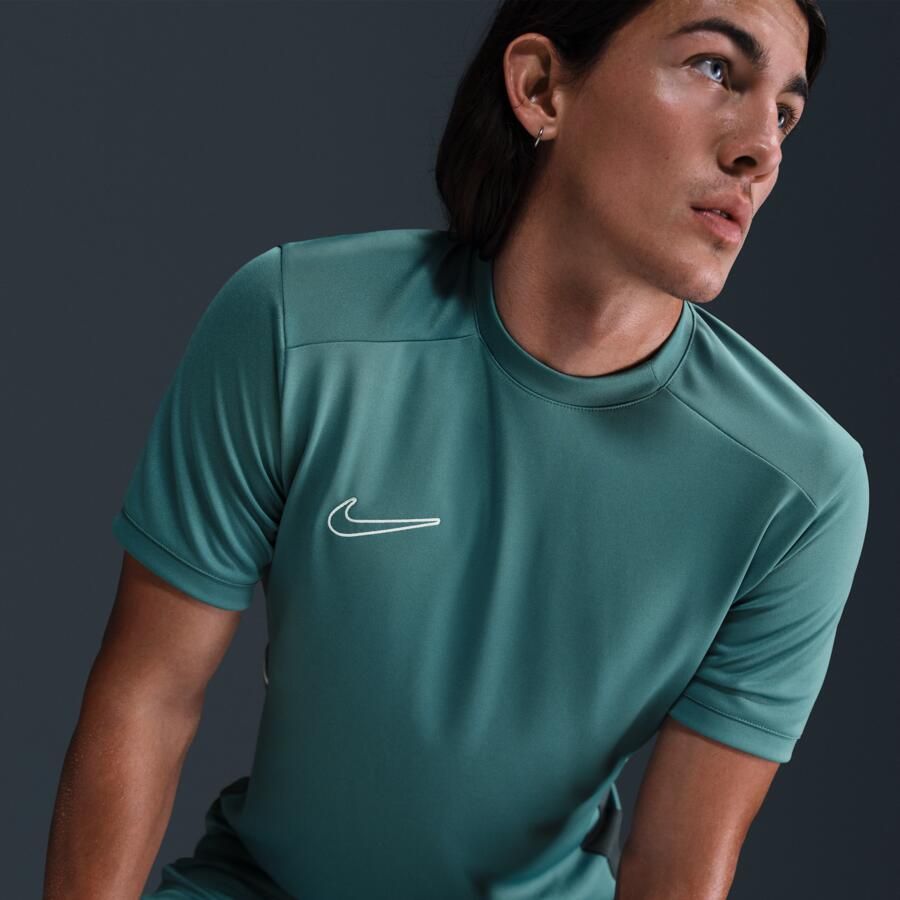 Nike Academy voetbaltop met Dri-FIT en korte mouwen voor heren Groen - Foto 2