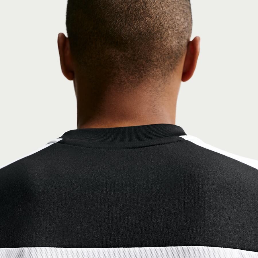 Nike Academy+ voetbaltop met Dri-FIT en korte mouwen voor heren Zwart