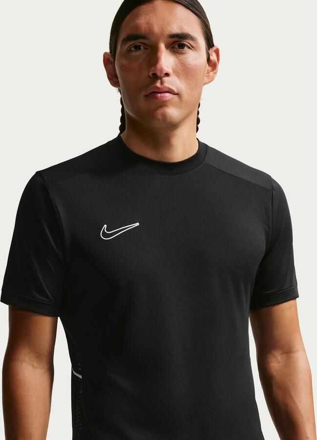 Nike Academy voetbaltop met Dri-FIT en korte mouwen voor heren Zwart