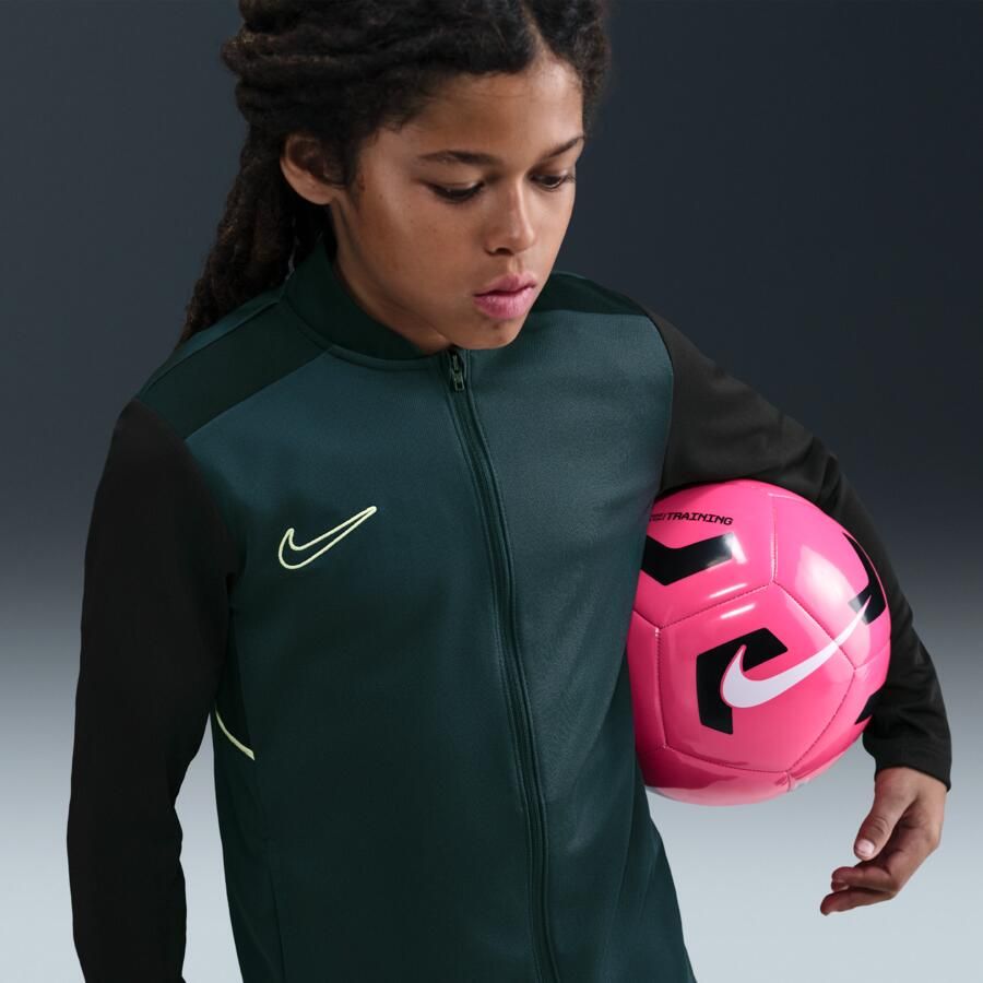Nike Academy voetbaltrainingspak met Dri-FIT voor kids Groen