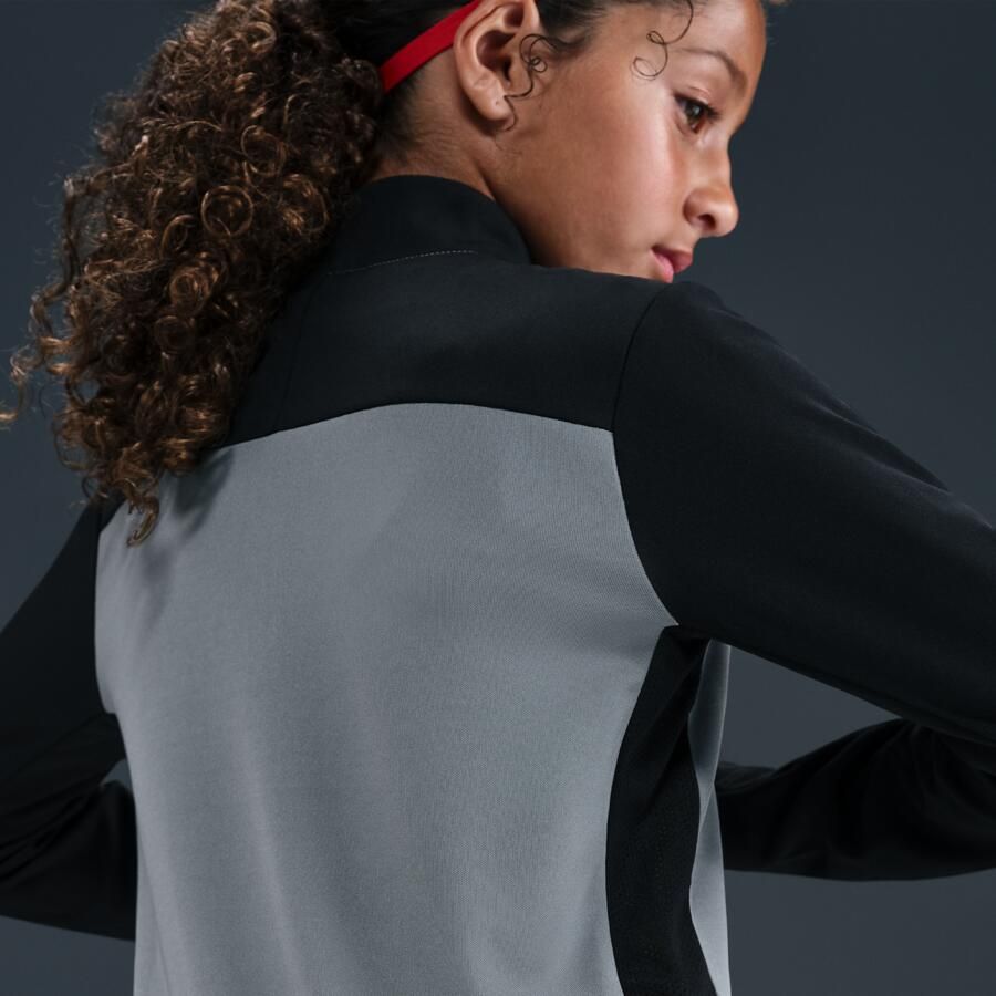 Nike Academy voetbaltrainingstop met Dri-FIT lange mouwen en korte rits voor kids Grijs