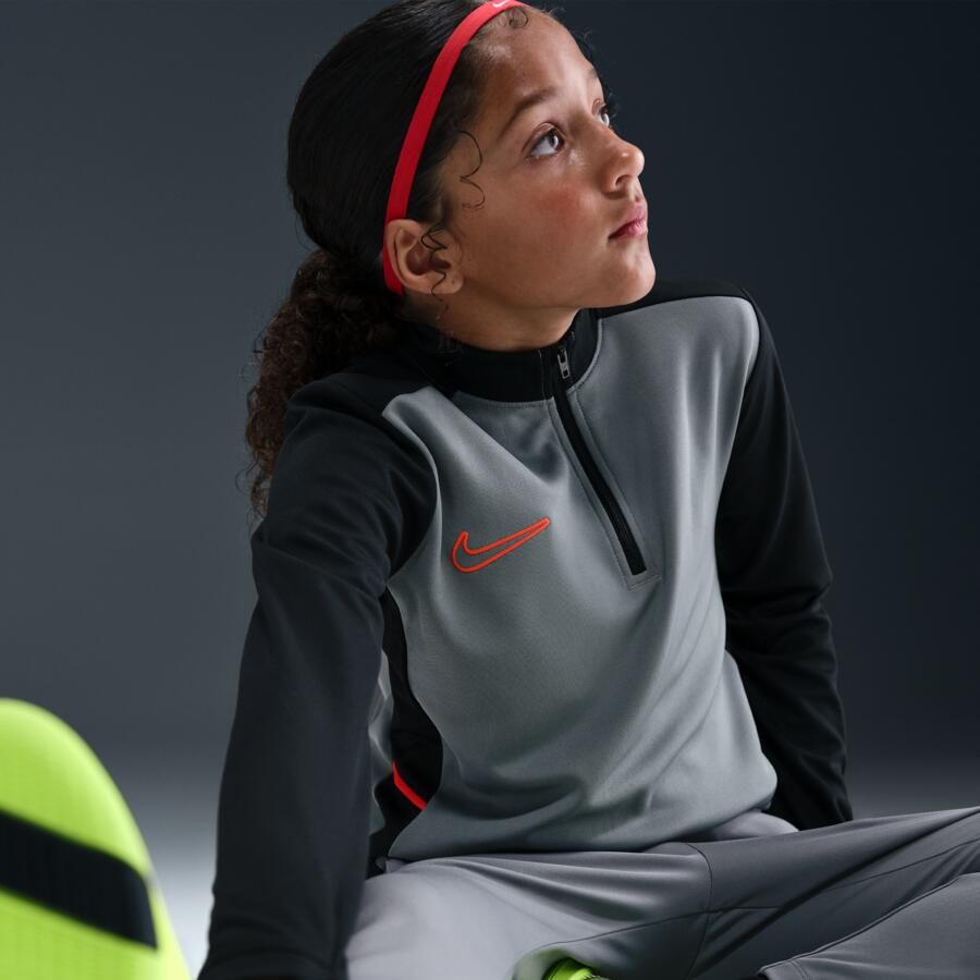 Nike Academy voetbaltrainingstop met Dri-FIT lange mouwen en korte rits voor kids Grijs - Foto 2