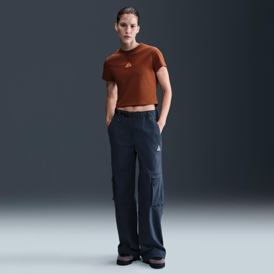 Nike ACG Dri-FIT T-shirt met korte mouwen voor dames Bruin - Foto 3