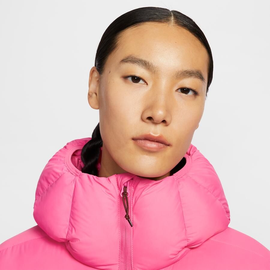 Nike ACG 'Lunar Lake' PrimaLoft Therma-FIT ADV ruimvallend damesjack met capuchon Roze