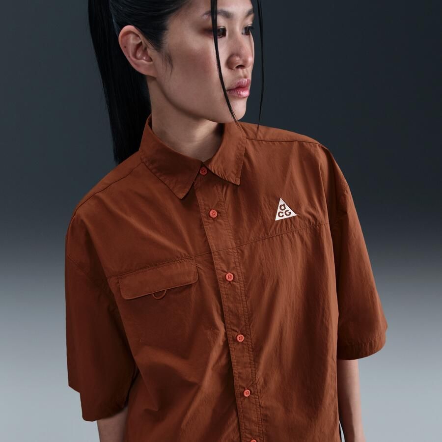 Nike ACG 'Orb Weaver' UV Repel shirt met korte mouwen Bruin