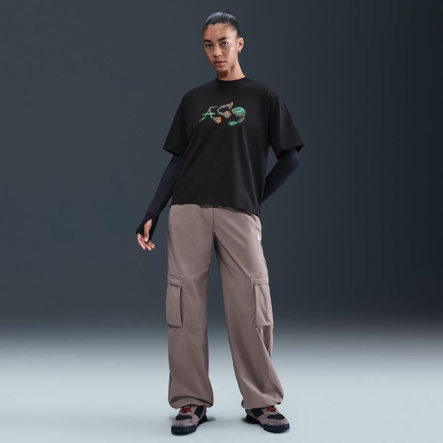 Nike ACG T-shirt met graphic voor dames Zwart - Foto 3