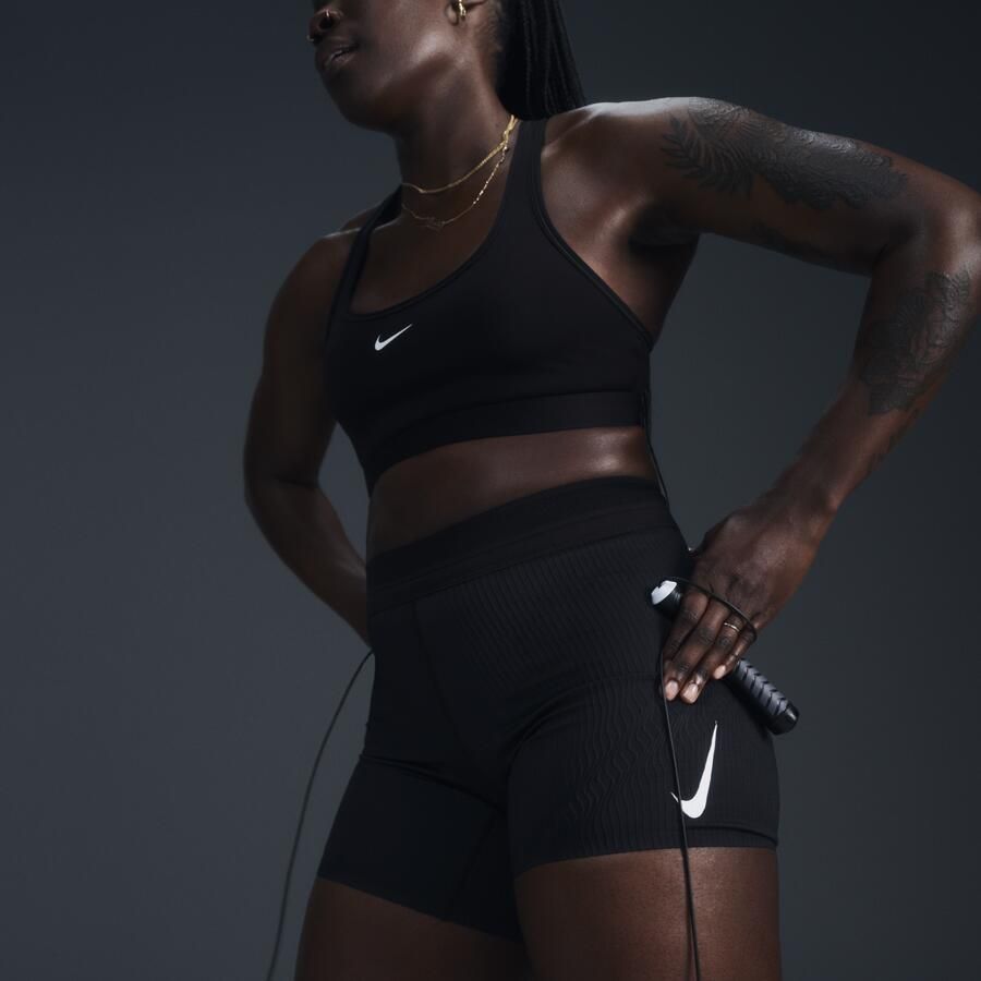 Nike AeroSwift 'Faith Kipyegon' Dri-FIT ADV halfhoge hardloopshorts voor dames (8 cm) Zwart - Foto 4