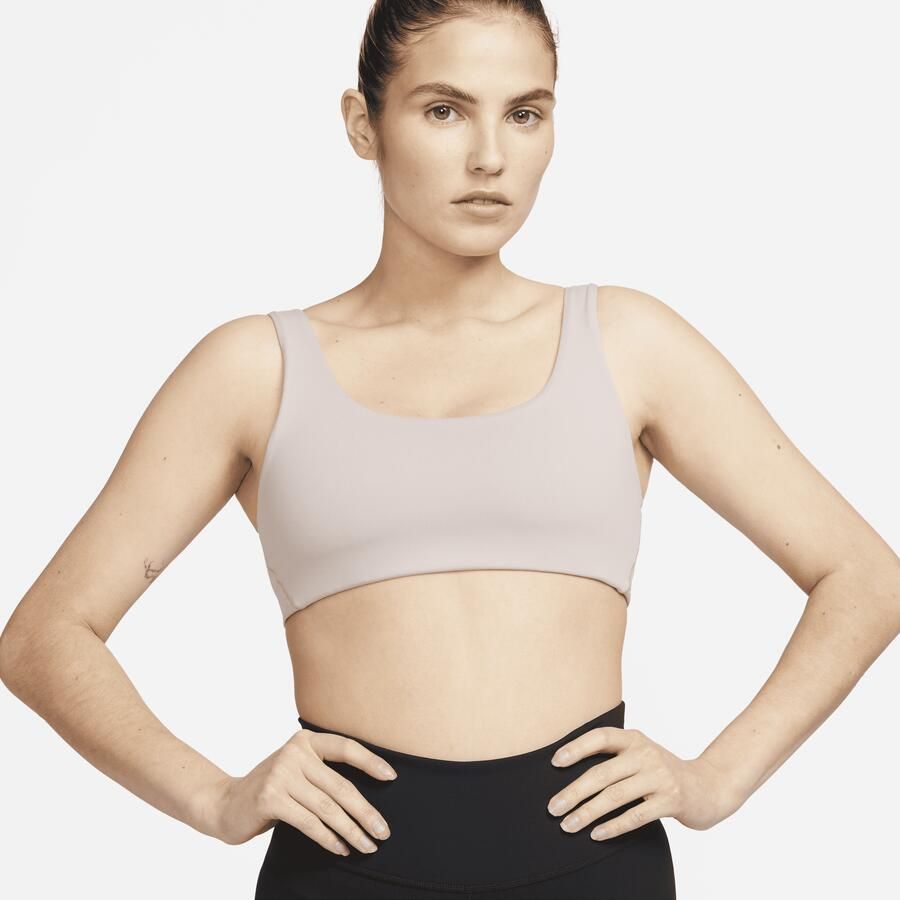 Nike Alate All U Licht gevoerde sport-bh met U-vormige hals en lichte ondersteuning Bruin - Foto 4