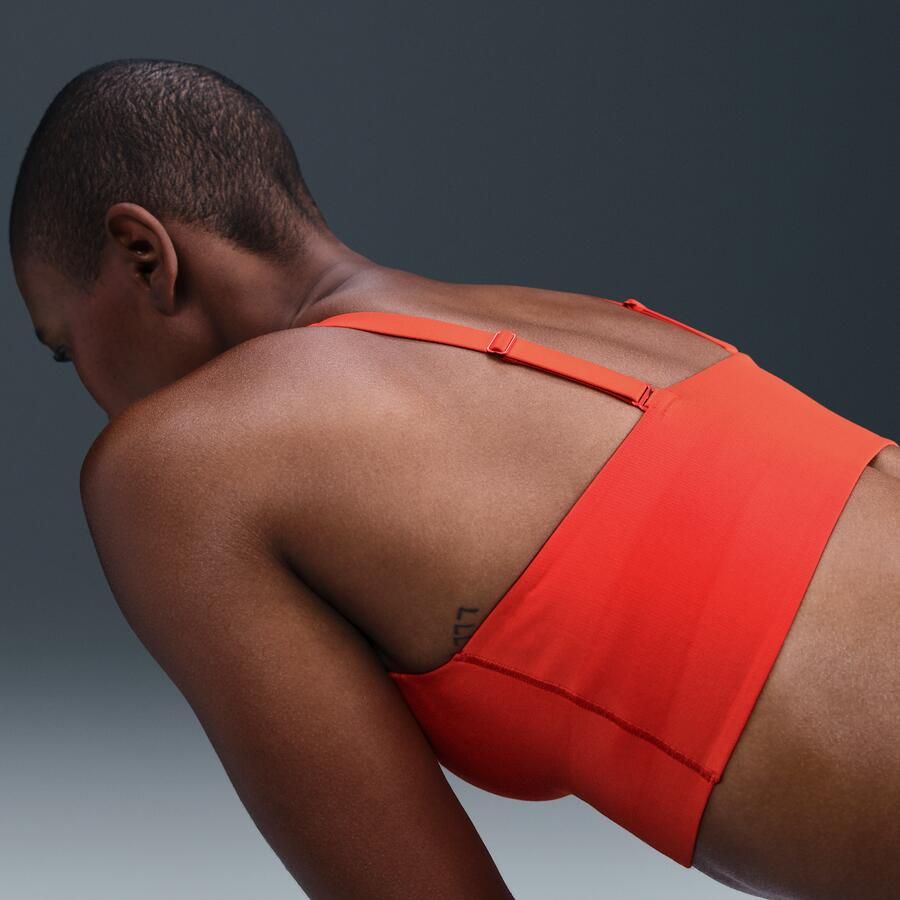 Nike Alate Medium Support lange padded sport-bh met medium ondersteuning Rood