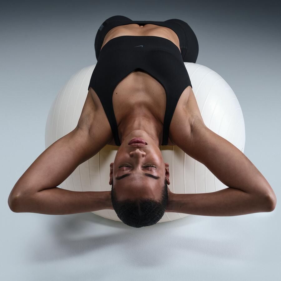 Nike Alate Medium Support lange padded sport-bh met medium ondersteuning Zwart