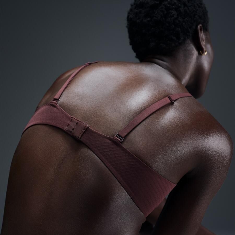 Nike Alate Minimalist aanpasbare padded sport-bh met lichte ondersteuning Bruin - Foto 4