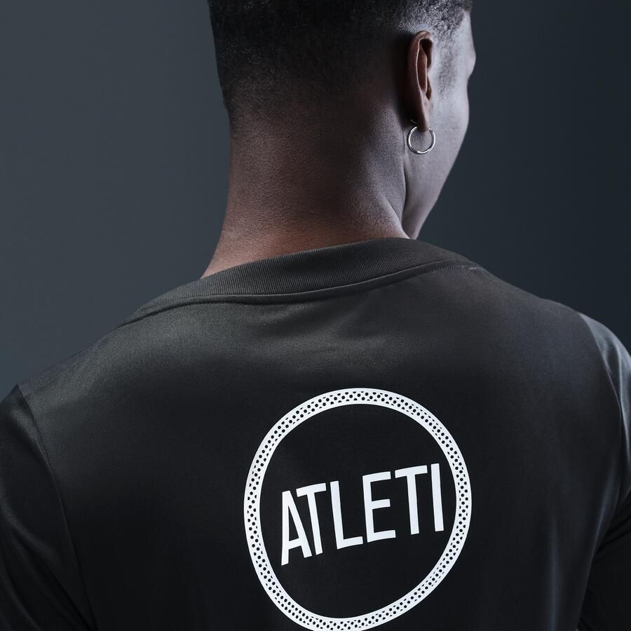 Nike Atlético Madrid Academy Pro Derde Total 90 Dri-FIT warming-uptop voor heren Zwart