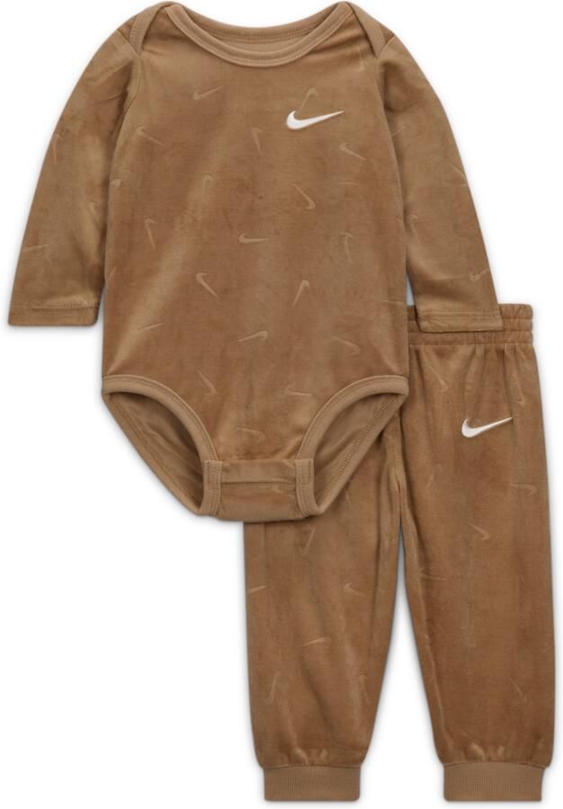 Nike Baby Essentials babyset met rompertje en broek (0–6 maanden) Bruin - Foto 2