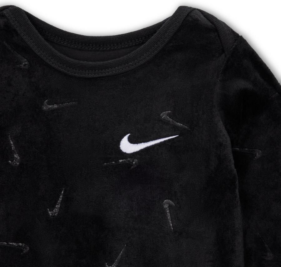 Nike Baby Essentials babyset met rompertje en broek (0–6 maanden) Zwart