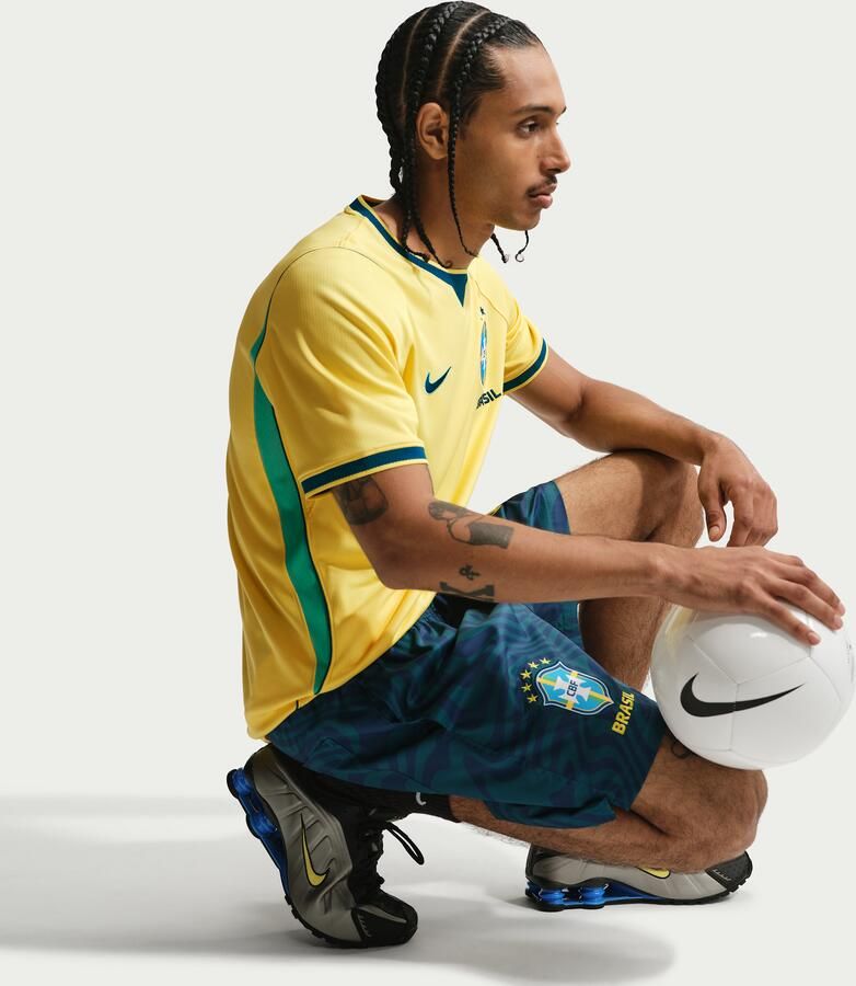 Nike Brazilië 2026 Stadium Thuis Dri-FIT replica voetbalshirt voor heren Geel - Foto 5