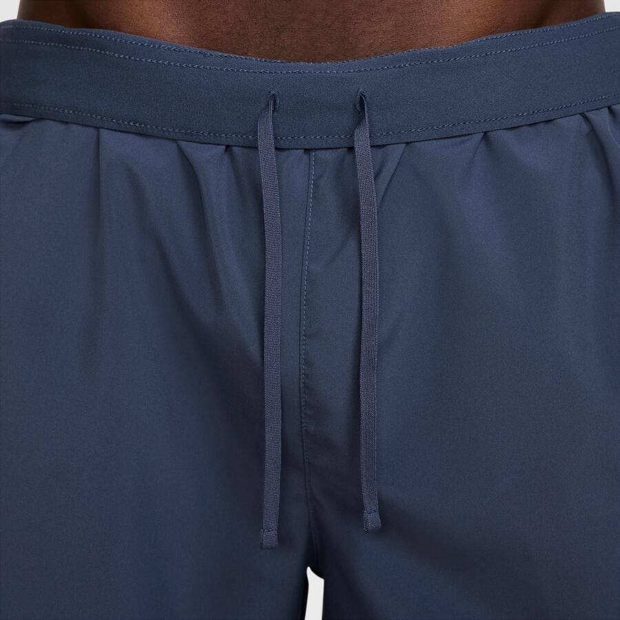 Nike Challenger Dri-FIT hardloopshorts met binnenbroek voor heren (13 cm) Blauw - Foto 2