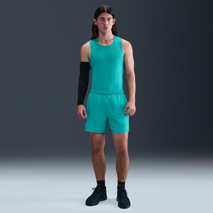 Nike Challenger Dri-FIT hardloopshorts met binnenbroek voor heren (13 cm) Groen - Foto 4