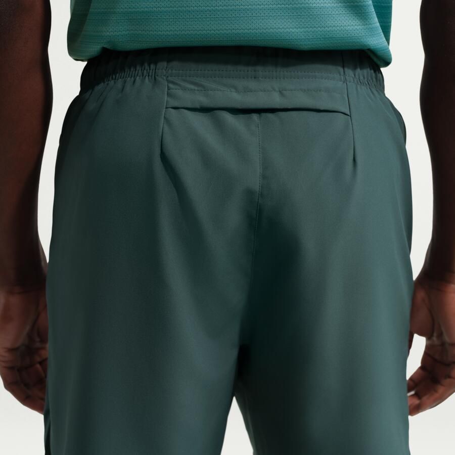 Nike Challenger Dri-FIT hardloopshorts met binnenbroek voor heren (18 cm) Grijs