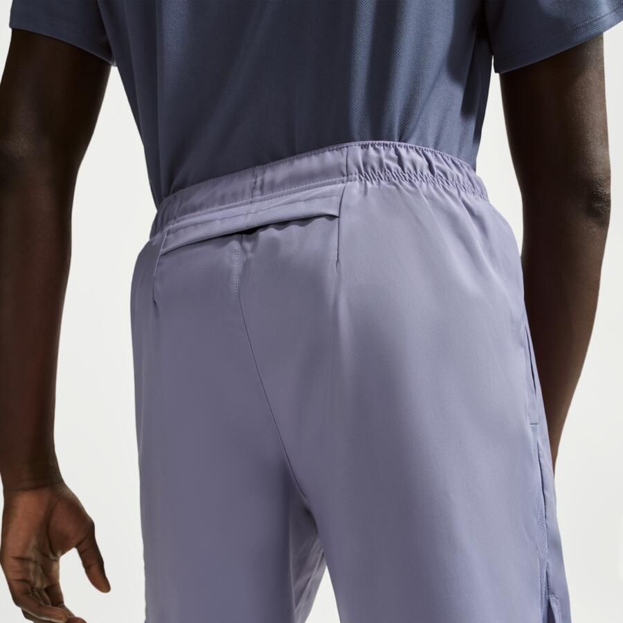 Nike Challenger Dri-FIT hardloopshorts met binnenbroek voor heren (18 cm) Paars