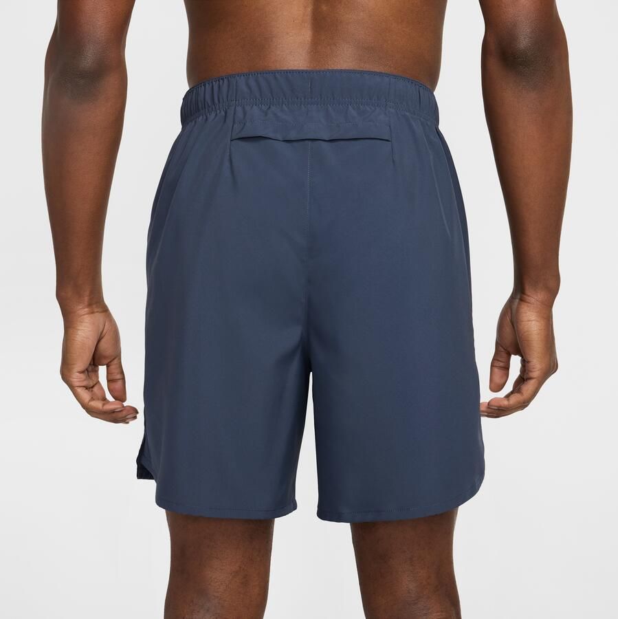 Nike Challenger Dri-FIT niet-gevoerde hardloopshorts voor heren (18 cm) Blauw - Foto 3
