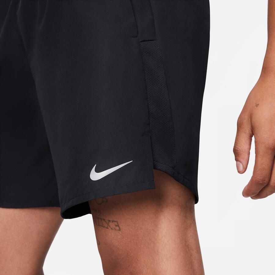 Nike Challenger Hardloopshorts met binnenbroek voor heren (18 cm) Zwart