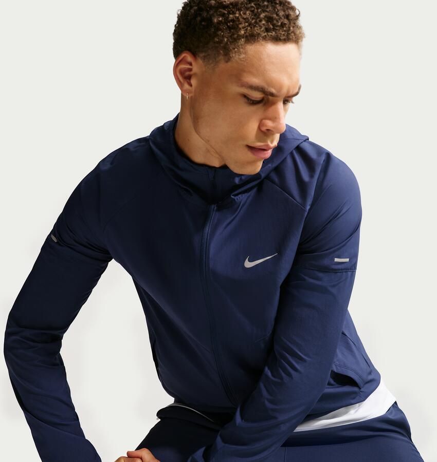 Nike Challenger multifunctionele 2-in-1 herenshorts met Dri-FIT (13 cm) Blauw