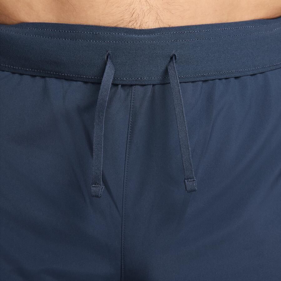 Nike Challenger multifunctionele niet-gevoerde herenshorts met Dri-FIT (23 cm) Blauw - Foto 2