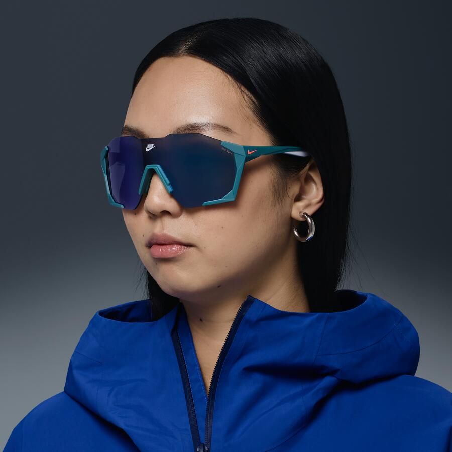 Nike Charged Shield zonnebril Groen - Foto 4