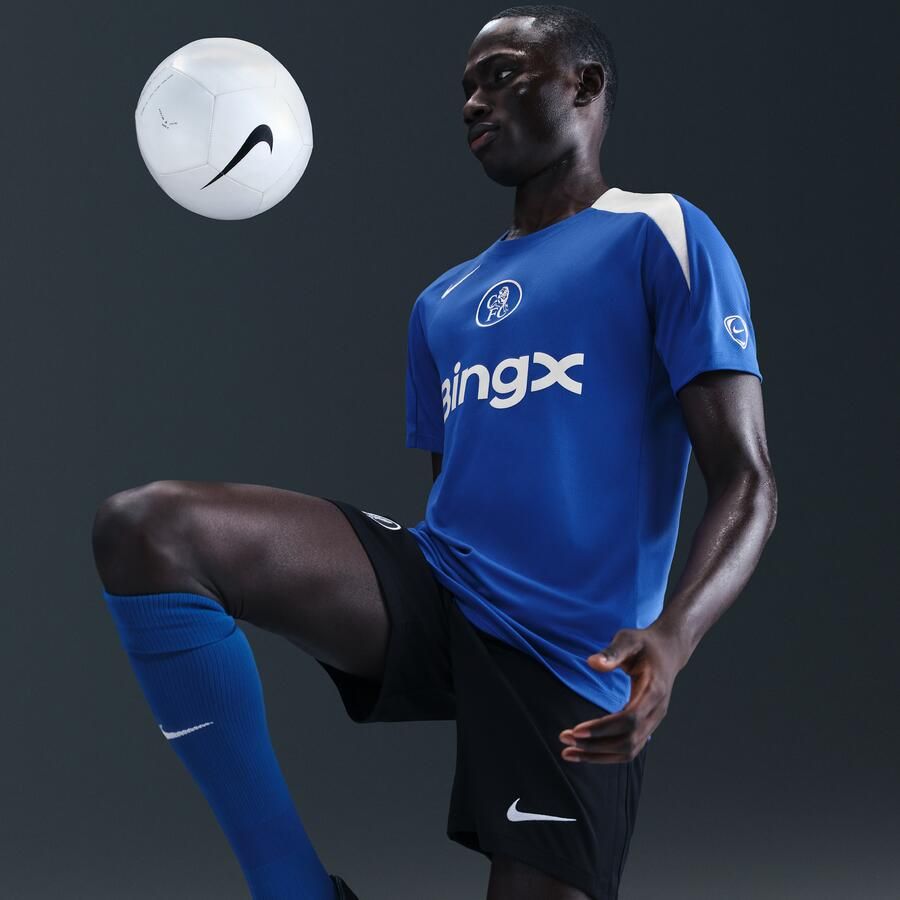 Nike Chelsea FC Strike Derde Total 90 voetbaltop met korte mouwen en Dri-FIT voor heren Blauw - Foto 2