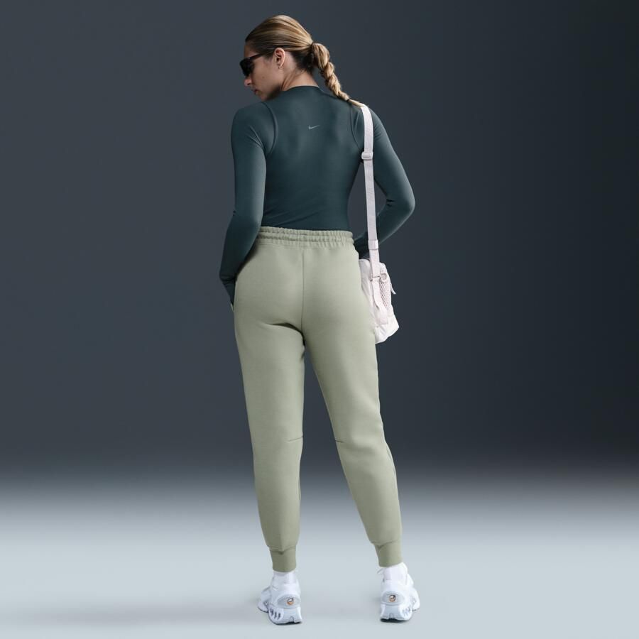 Nike Chelsea FC Tech voetbaljoggingbroek van fleece met halfhoge taille voor dames Groen - Foto 3