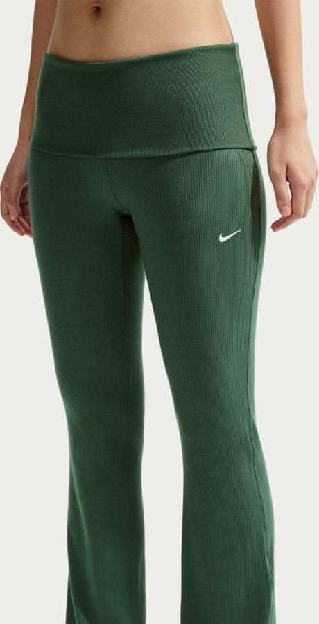 Nike Chill Knit aansluitende geribde broek met halfhoge taille voor dames Groen - Foto 3